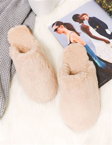 fuzzy wuzzy slippers